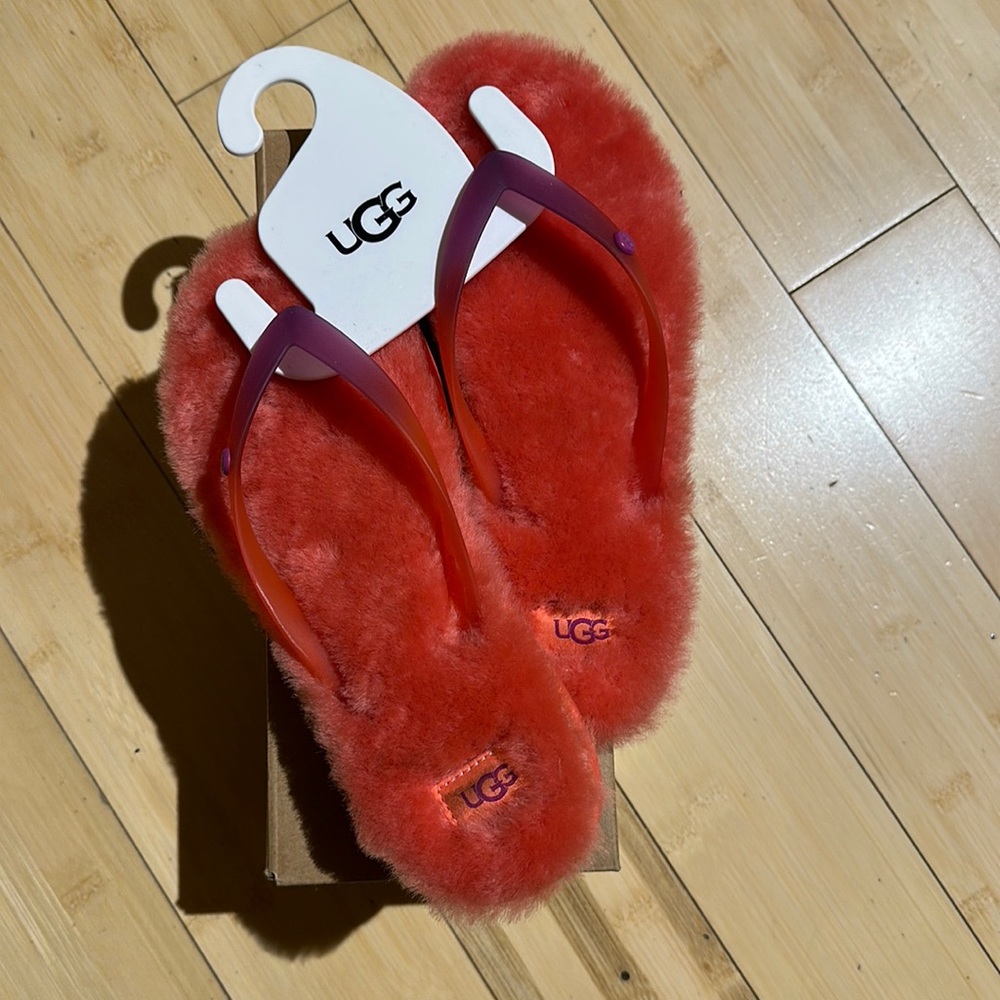 UGG FLIP FLOP